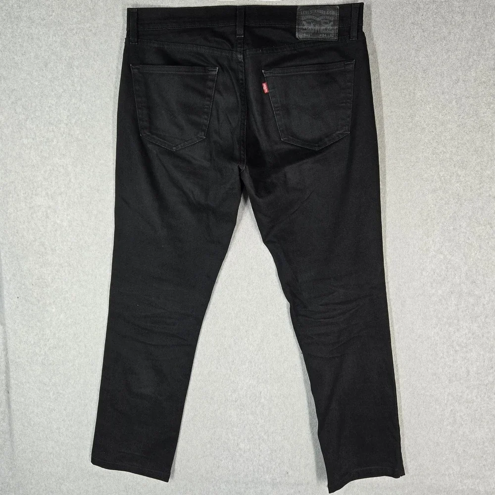 Levis *please carefully